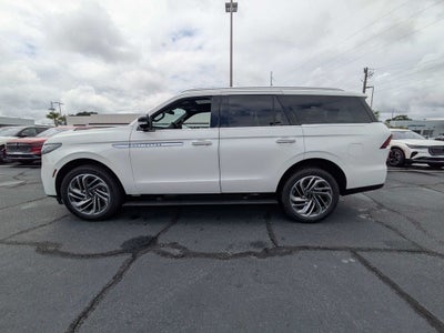 2027 Lincoln Navigator Reserve