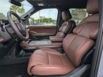2027 Lincoln Navigator Reserve