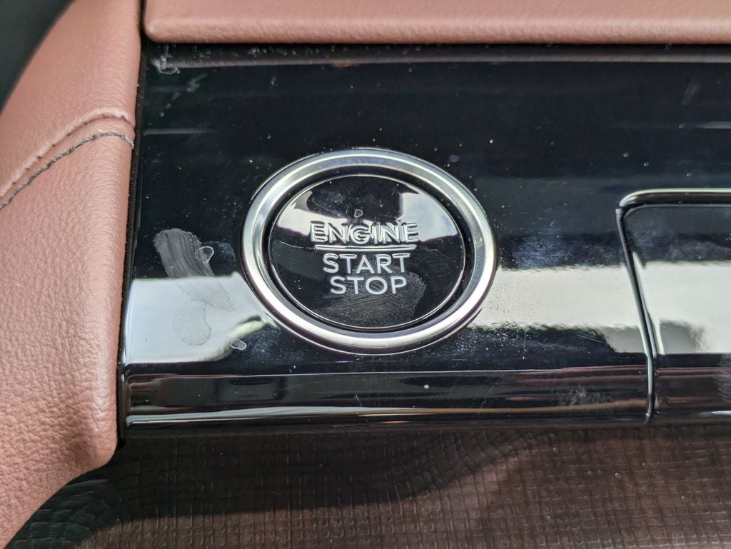 2027 Lincoln Navigator Reserve