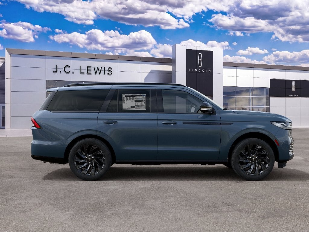 2027 Lincoln Navigator Reserve