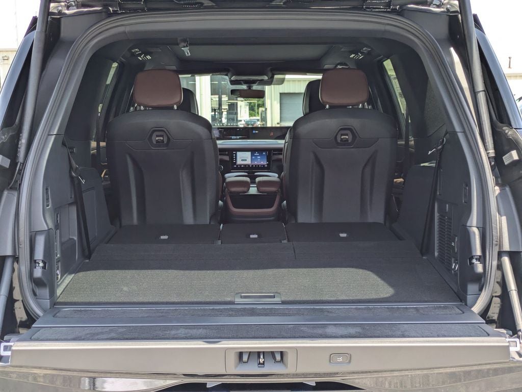 2027 Lincoln Navigator Reserve