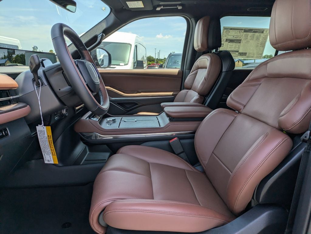 2027 Lincoln Navigator Reserve