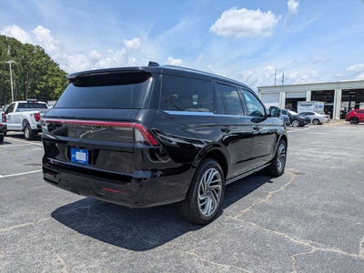 2027 Lincoln Navigator Reserve