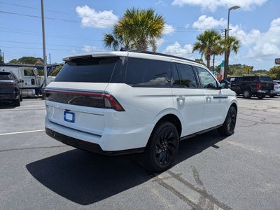 2027 Lincoln Navigator Reserve