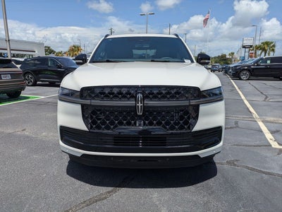 2027 Lincoln Navigator Reserve