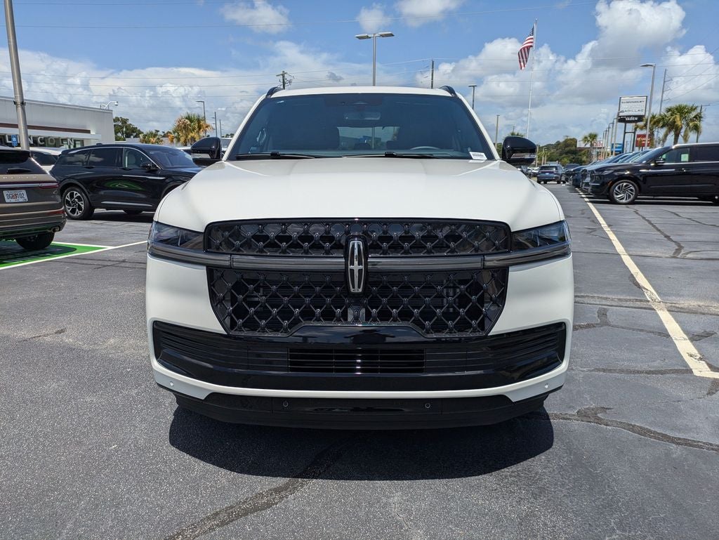2027 Lincoln Navigator Reserve