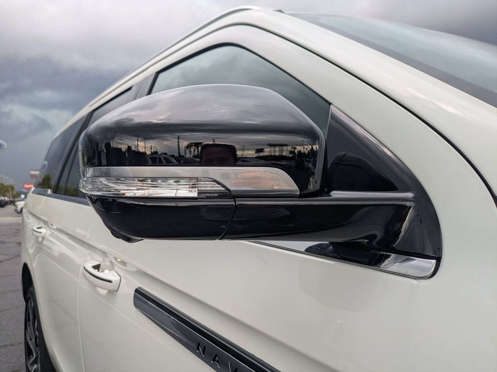 2027 Lincoln Navigator Reserve
