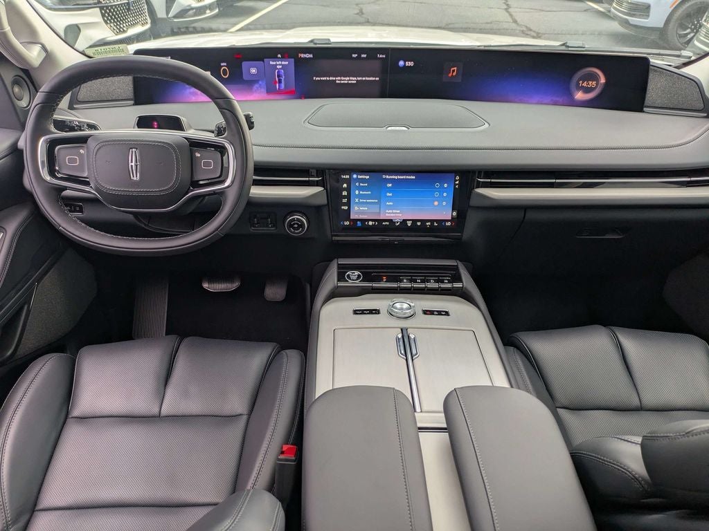 2027 Lincoln Navigator Reserve
