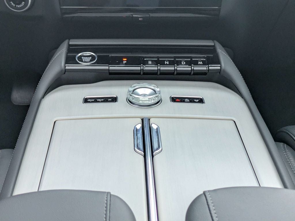 2027 Lincoln Navigator Reserve