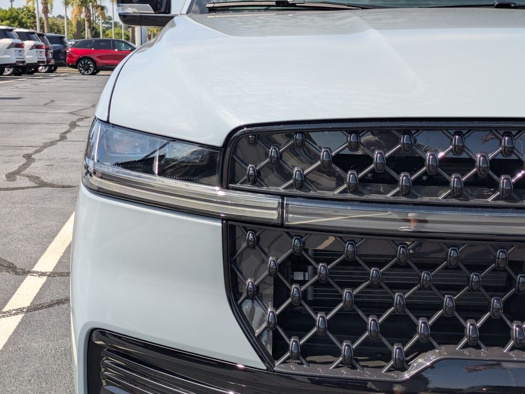 2027 Lincoln Navigator Reserve