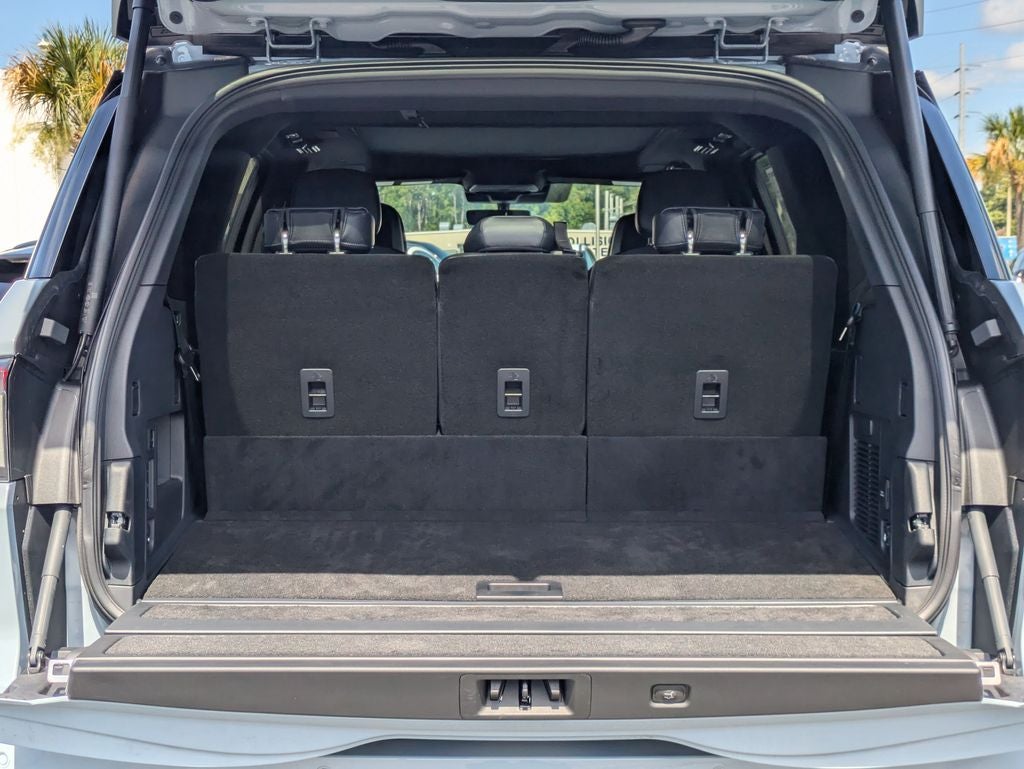 2027 Lincoln Navigator Reserve