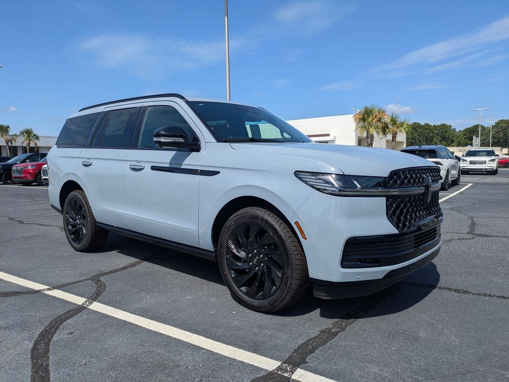 2027 Lincoln Navigator Reserve