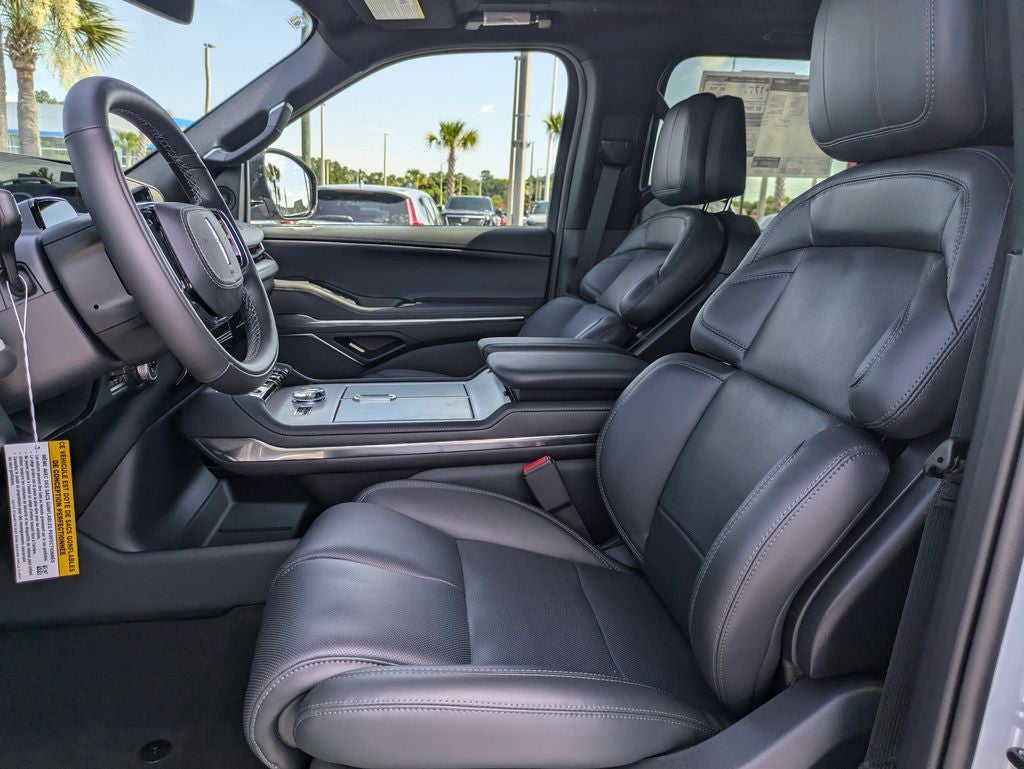 2027 Lincoln Navigator Reserve