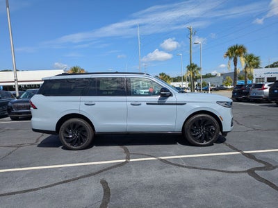 2027 Lincoln Navigator Reserve