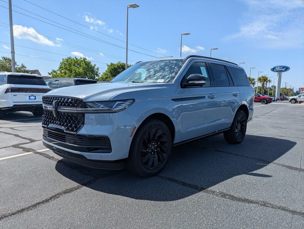 2027 Lincoln Navigator Reserve