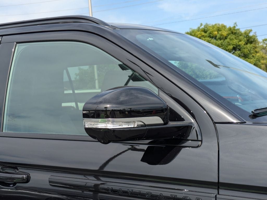 2027 Lincoln Navigator Reserve