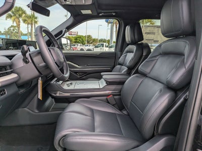 2027 Lincoln Navigator Reserve