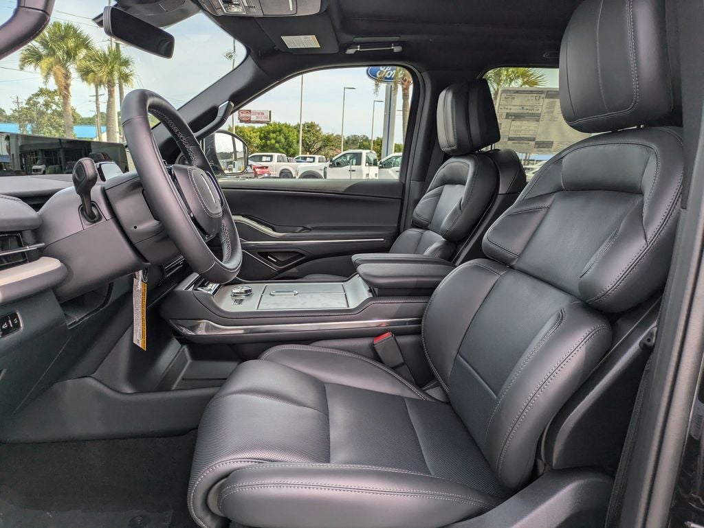 2027 Lincoln Navigator Reserve