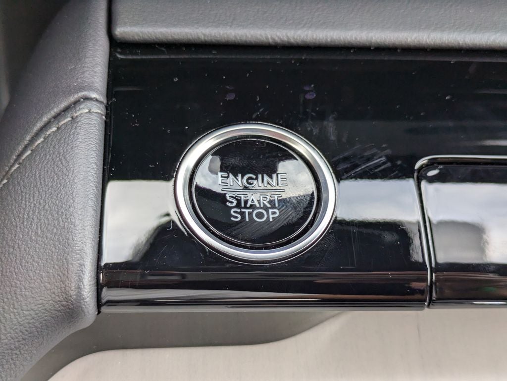 2027 Lincoln Navigator Reserve