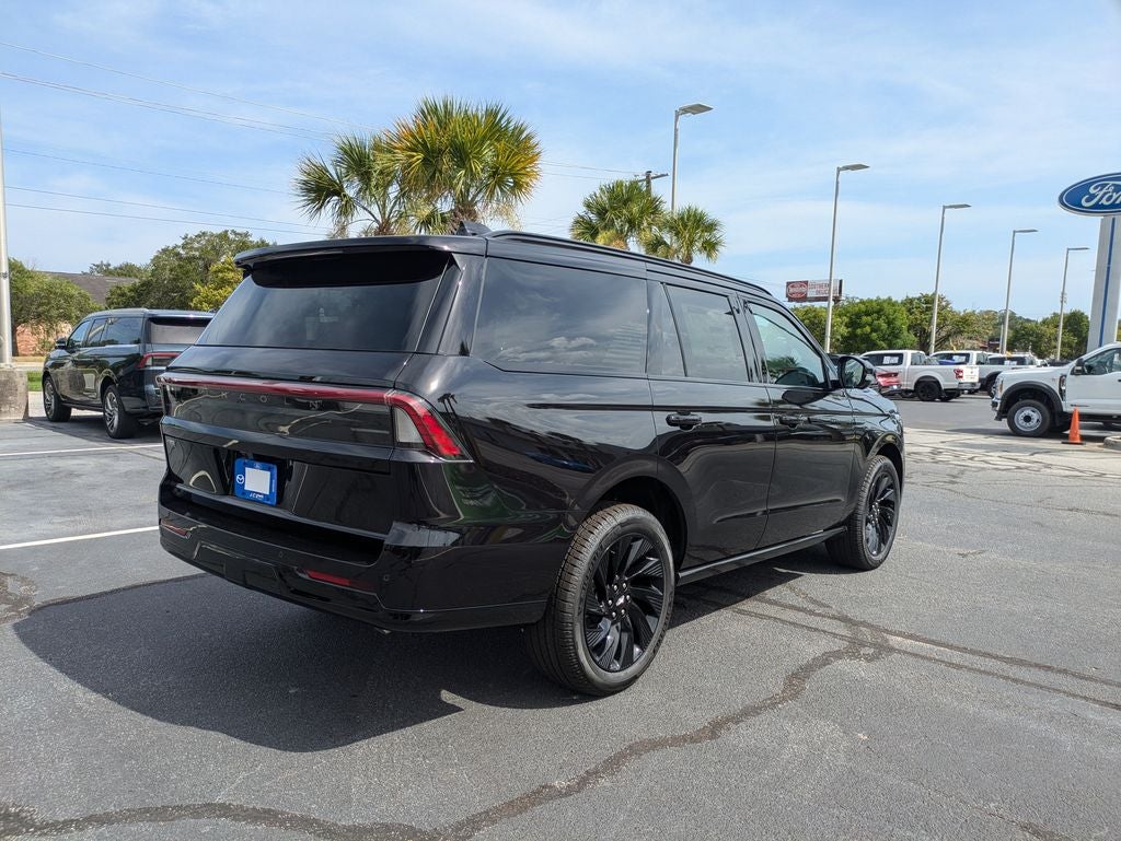 2027 Lincoln Navigator Reserve