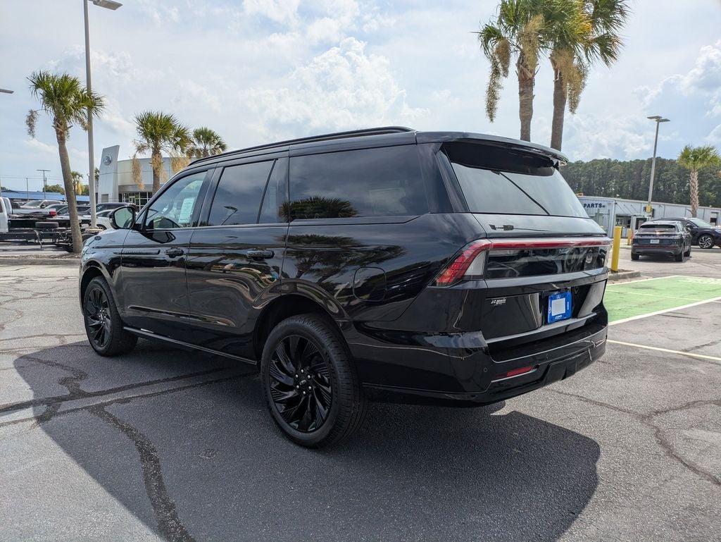 2027 Lincoln Navigator Reserve