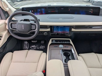 2027 Lincoln Navigator Reserve