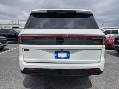 2027 Lincoln Navigator Reserve