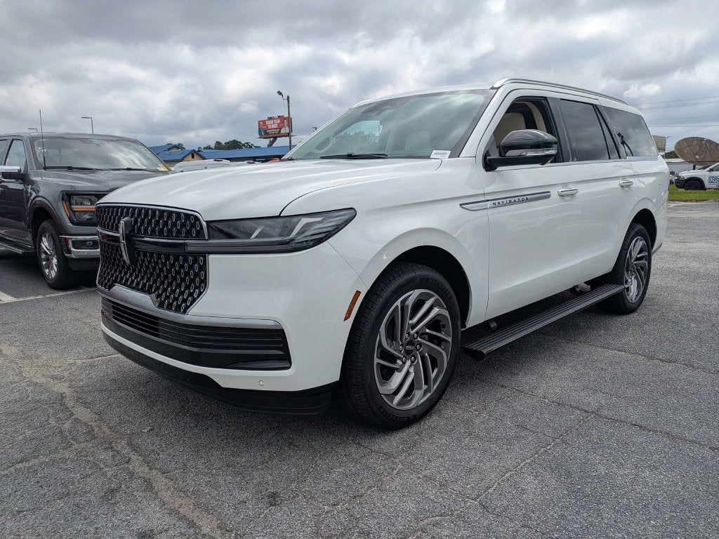 2027 Lincoln Navigator Reserve