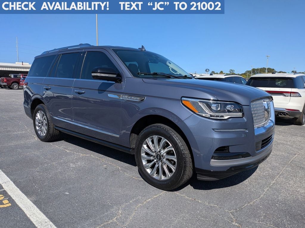 2022 Lincoln Navigator Standard