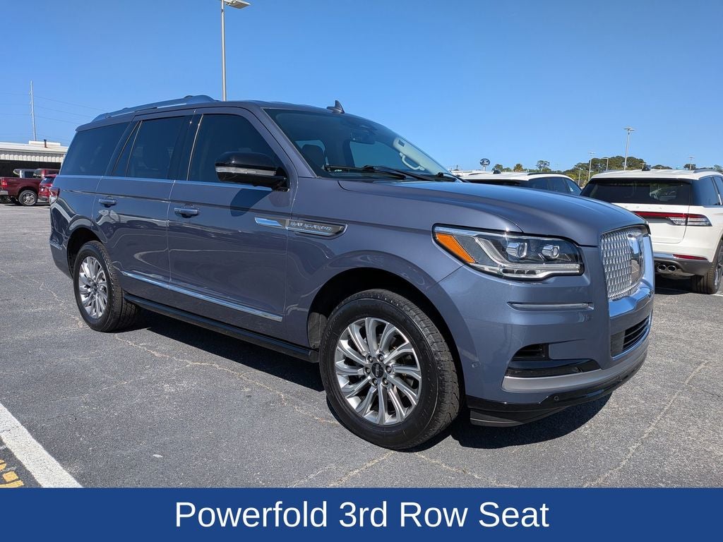 2022 Lincoln Navigator Standard