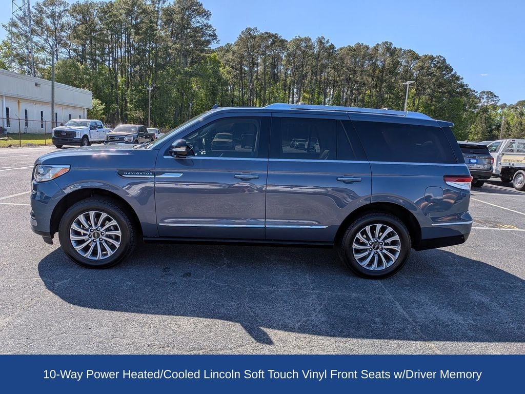 2022 Lincoln Navigator Standard
