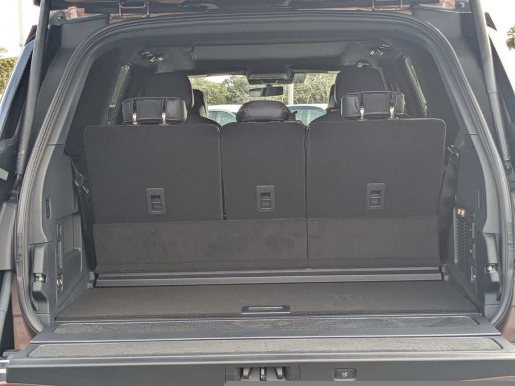 2025 Lincoln Navigator Black Label