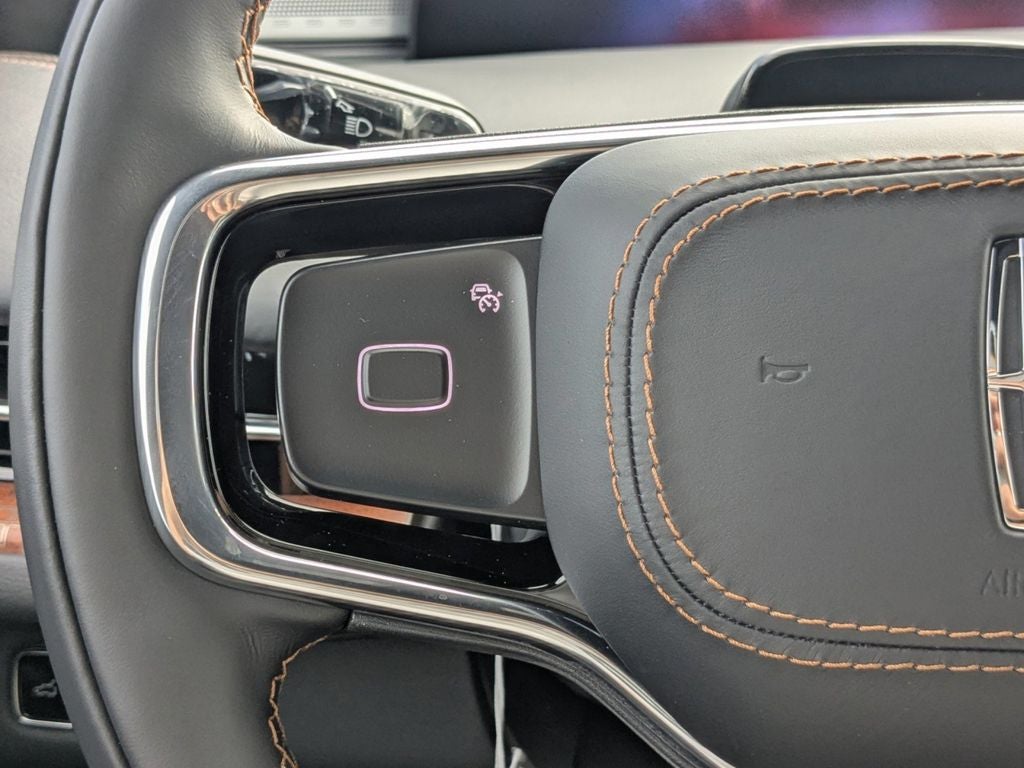 2025 Lincoln Navigator Black Label