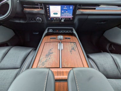 2027 Lincoln Navigator Black Label