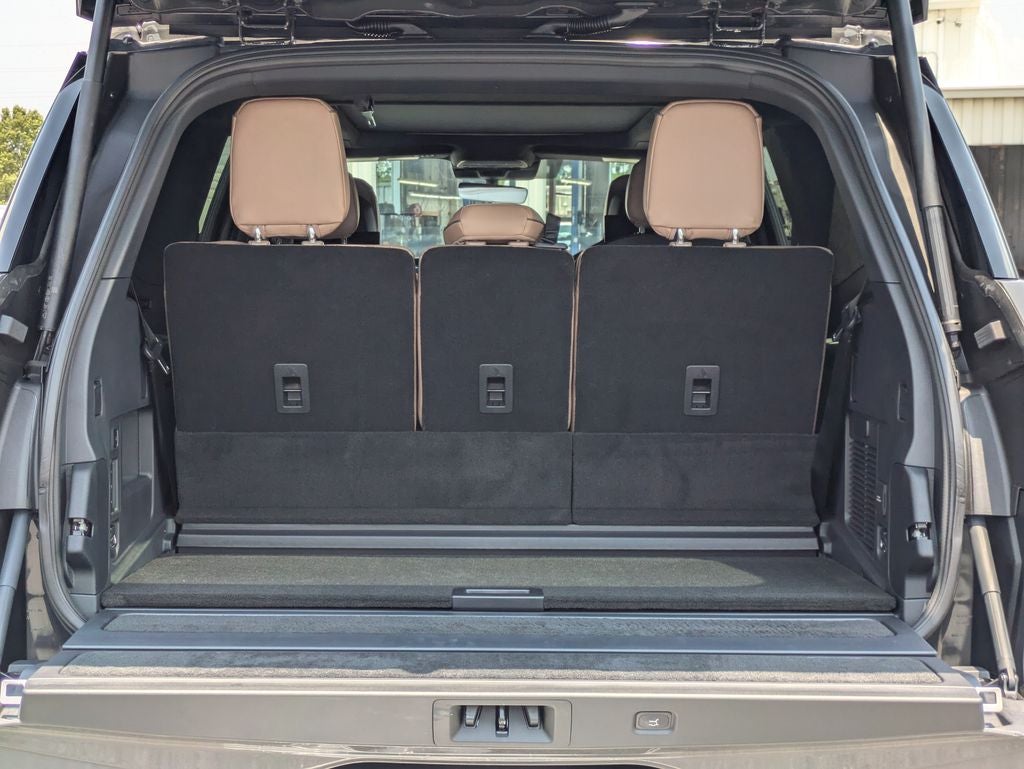 2027 Lincoln Navigator Black Label