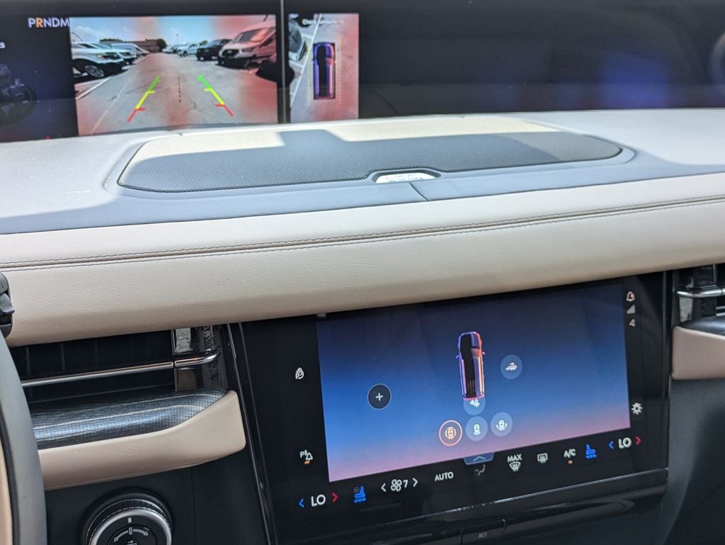 2027 Lincoln Navigator Black Label