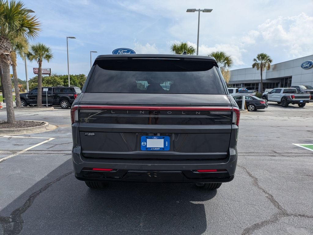 2027 Lincoln Navigator Black Label