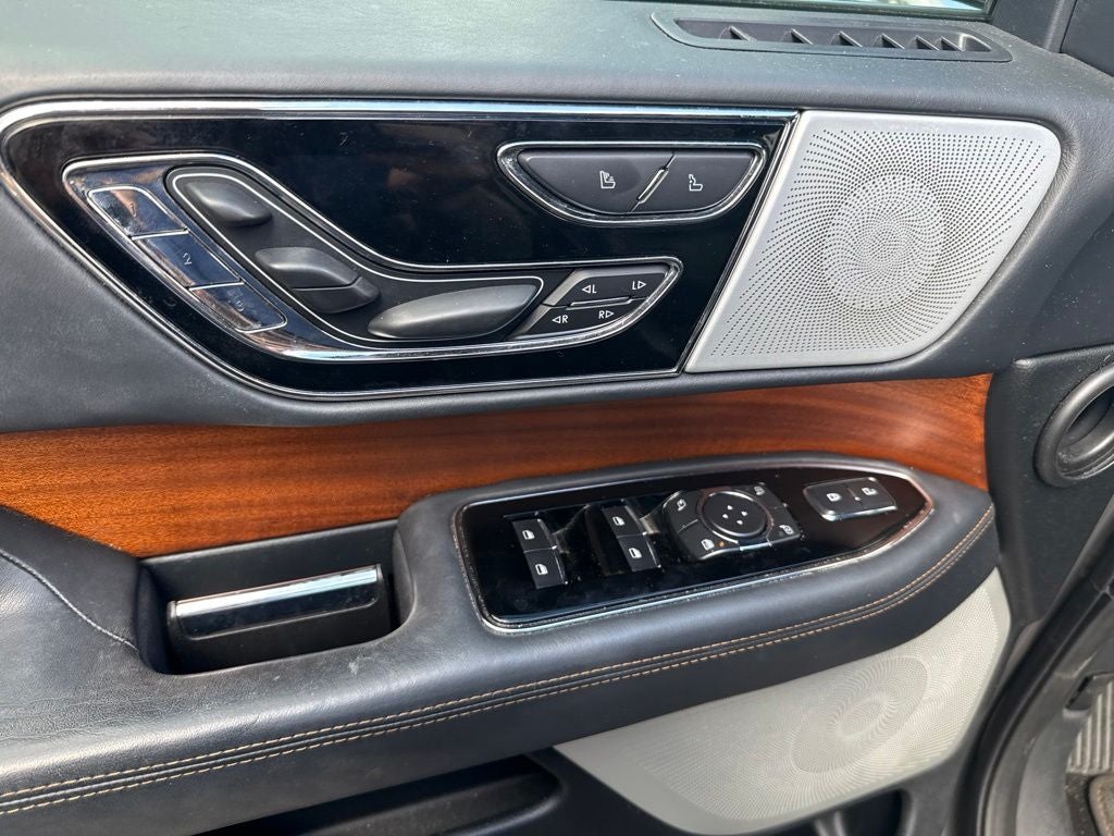 2022 Lincoln Navigator Black Label