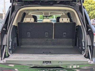 2027 Lincoln Navigator Premiere