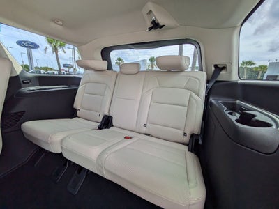 2027 Lincoln Navigator Premiere