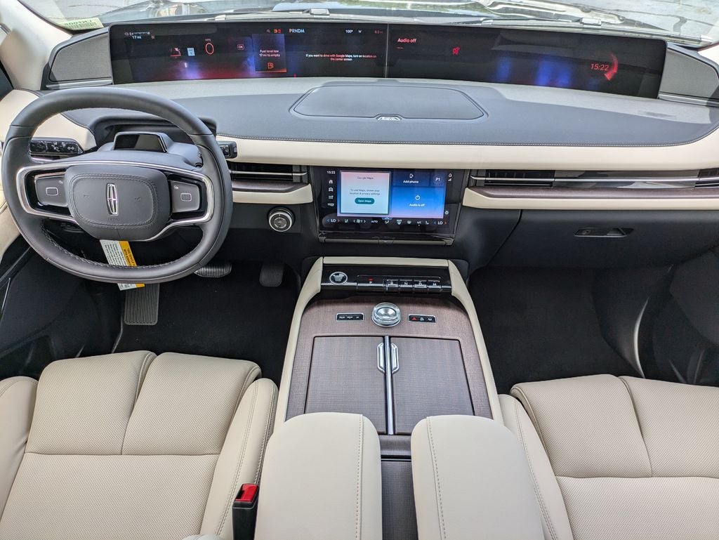 2027 Lincoln Navigator Premiere