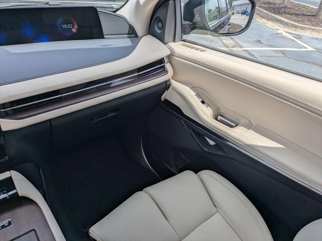 2027 Lincoln Navigator Premiere