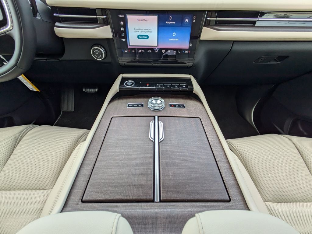 2027 Lincoln Navigator Premiere