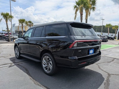 2027 Lincoln Navigator Premiere