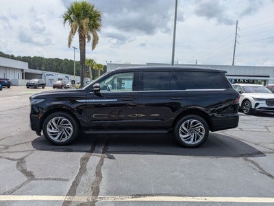 2027 Lincoln Navigator Premiere