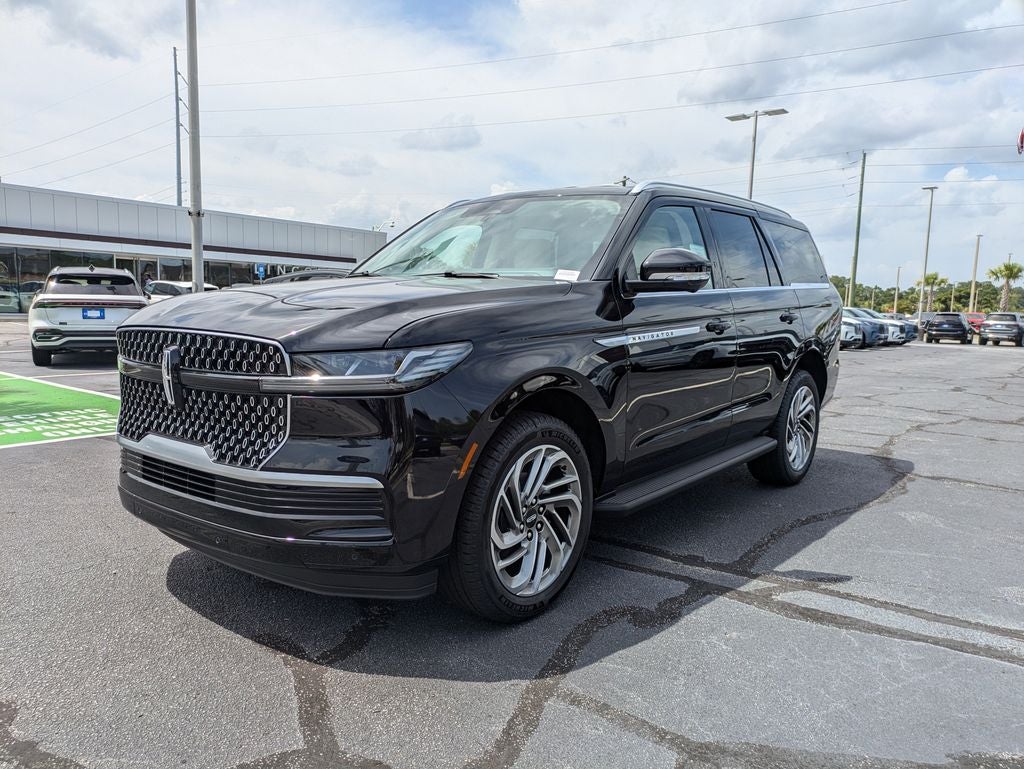2027 Lincoln Navigator Premiere