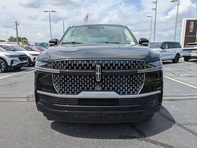 2027 Lincoln Navigator Premiere