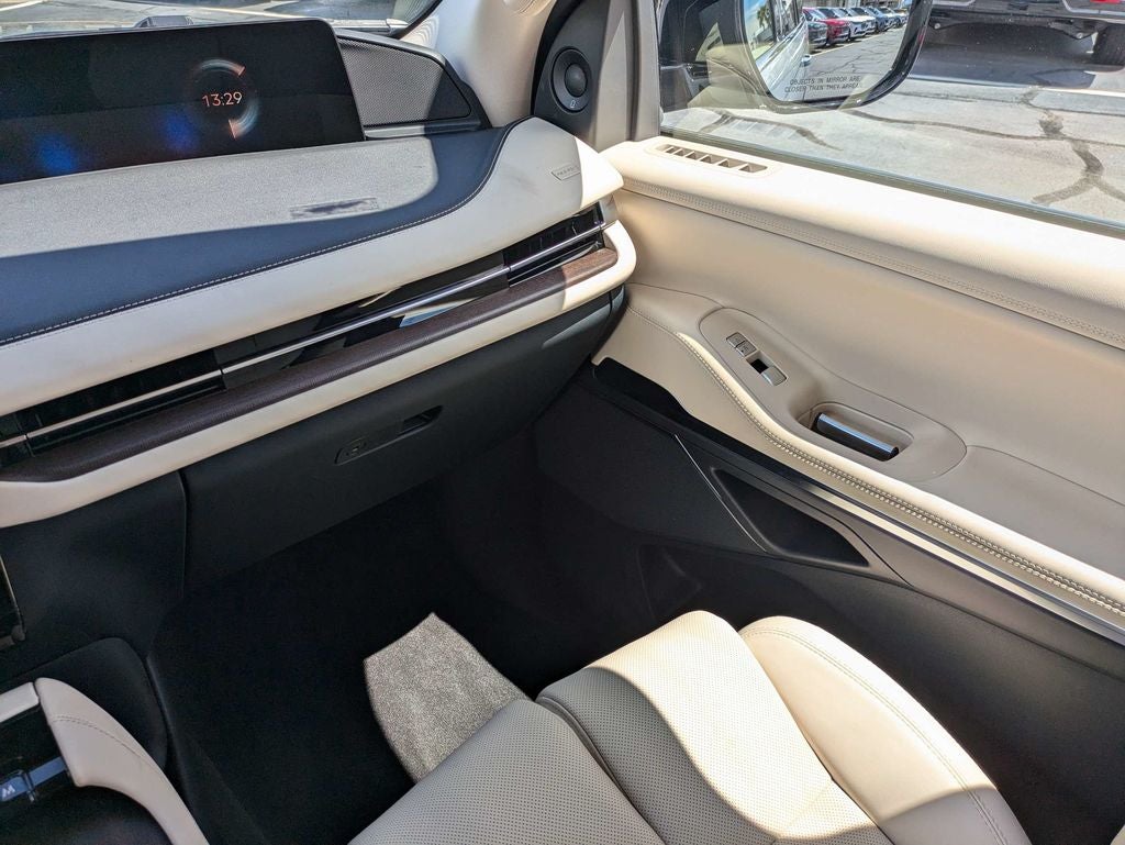 2027 Lincoln Navigator Premiere