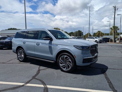 2027 Lincoln Navigator Premiere