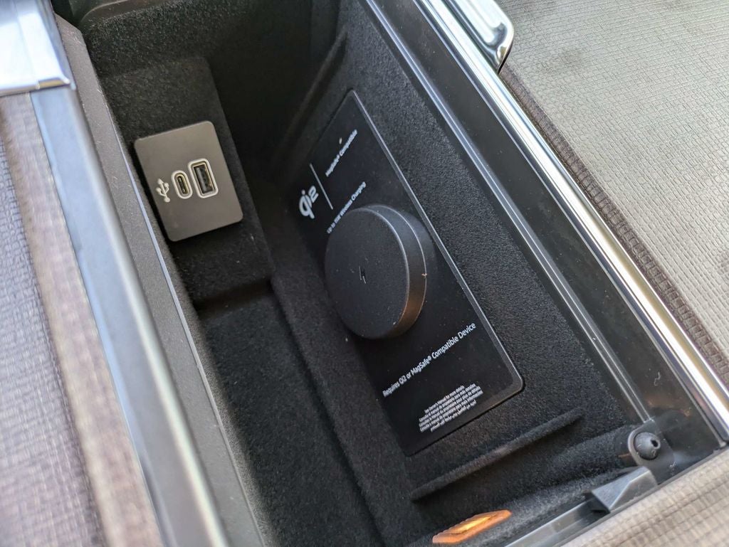 2027 Lincoln Navigator Premiere